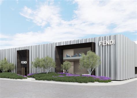 Fermo, la fabbrica di Fendi apre in autunno: 7mila metri di 